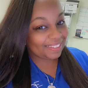 Meet your Posher, Clarencia